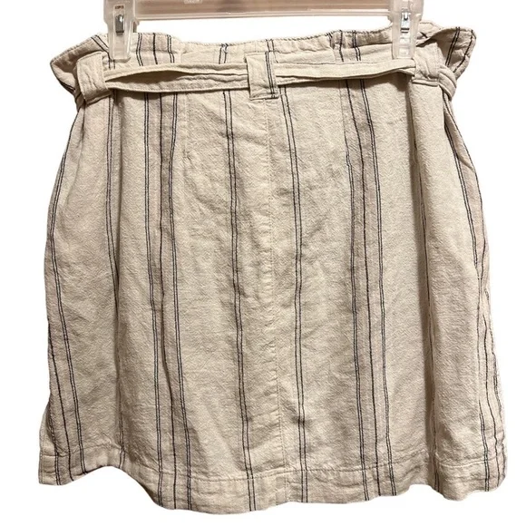 Maurice’s Linen button skirt Size 6 - Picture 2 of 4